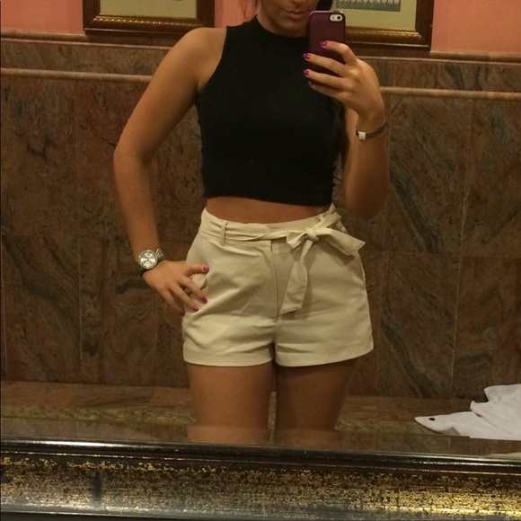 High waisted shorts - Picture 4 of 4